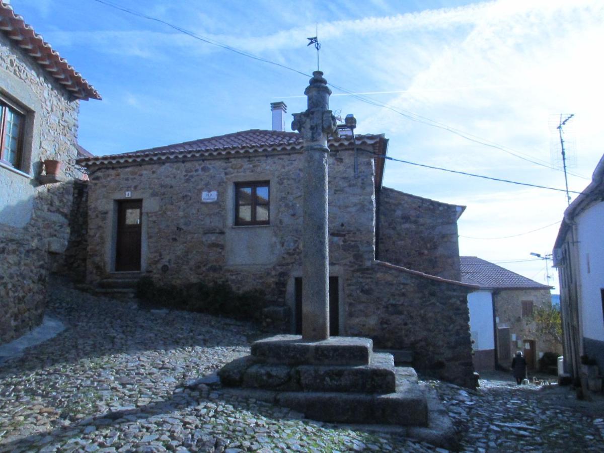 Vila Casinha Garcia Penha Garcia Exteriér fotografie